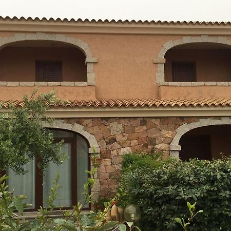 Villetta Il Corallo San Teodoro  Bagian luar foto