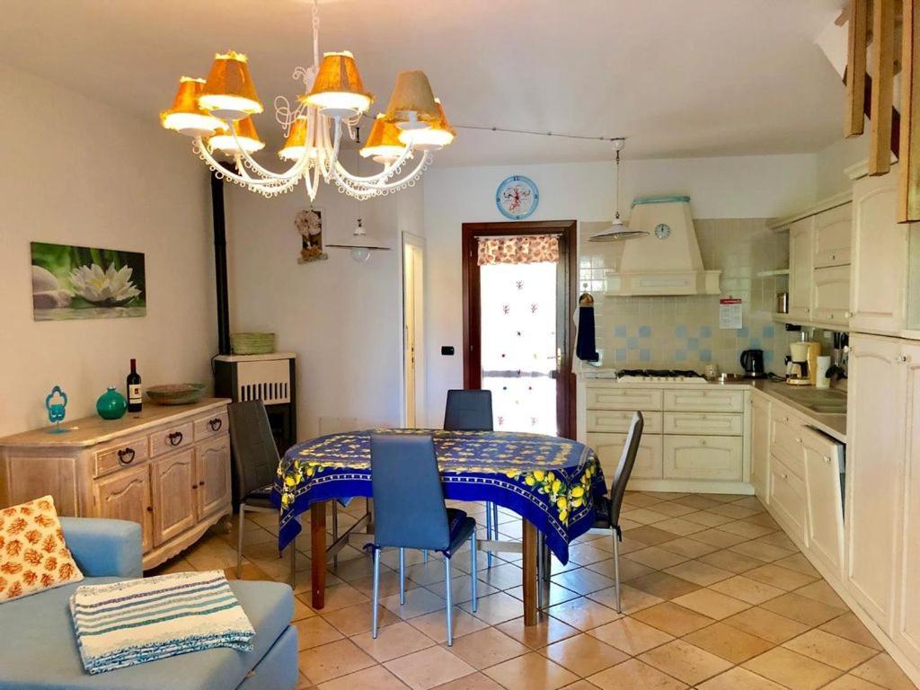 Villetta Il Corallo San Teodoro  Bagian luar foto